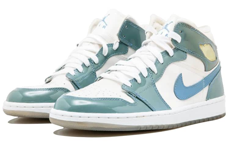 Pandabuy Air Jordan 1 Retro 'UNC Patent'