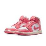 Pandabuy Air Jordan 1 Mid 'Strawberries and Cream'