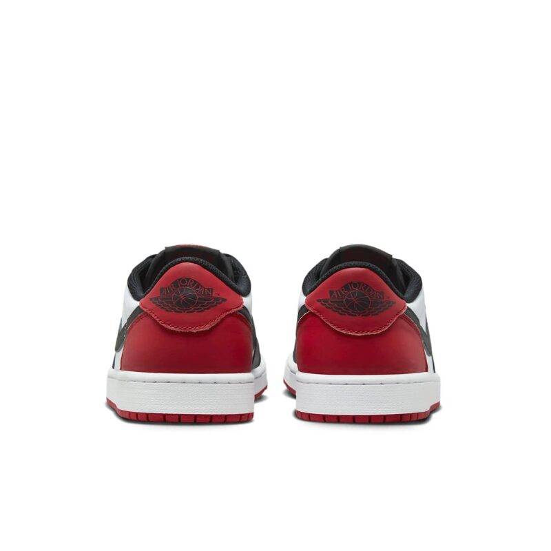 Pandabuy Air Jordan 1 Retro Low OG 'Black Toe 2023'