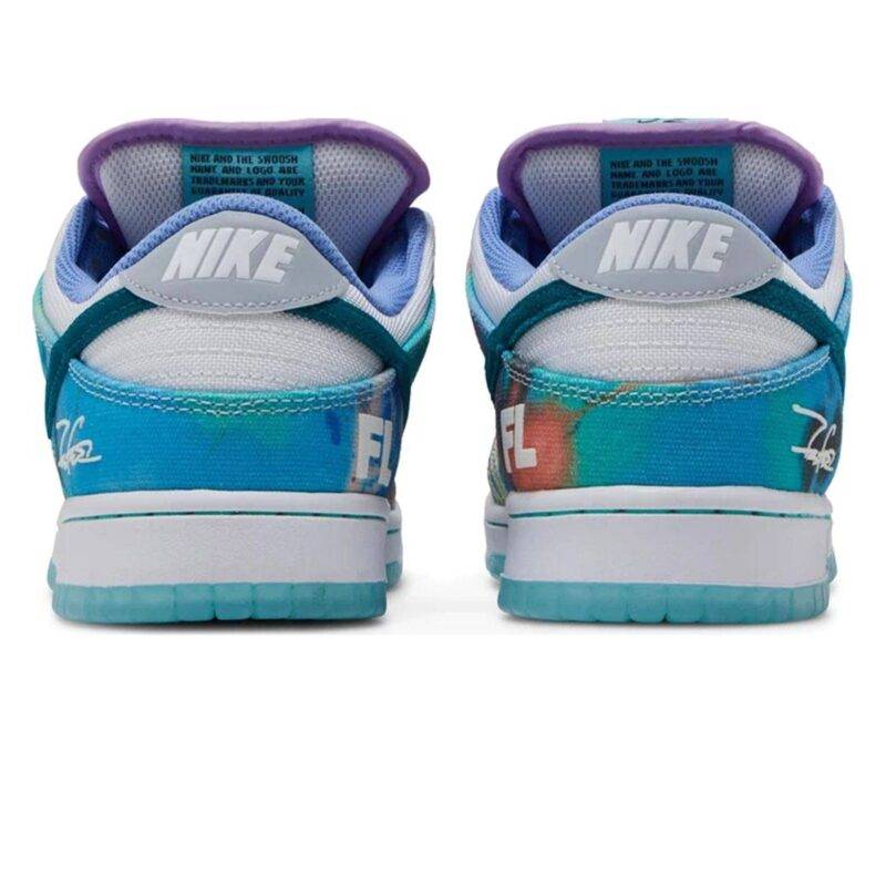 Pandabuy Futura Laboratories x Nike Dunk SB Low 'Bleached Aqua'