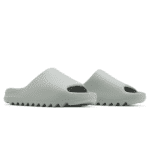 Pandabuy Yeezy Slide 'Salt'