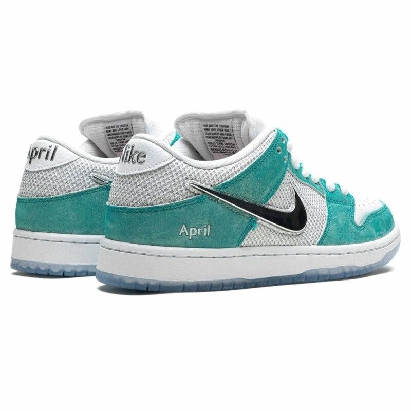 Pandabuy Nike Dunk SB Low x April Skateboards 'Turbo Green'